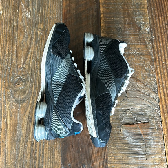 Nike Training Shox Zip.   Women’s Size 7 - Picture 7 of 9